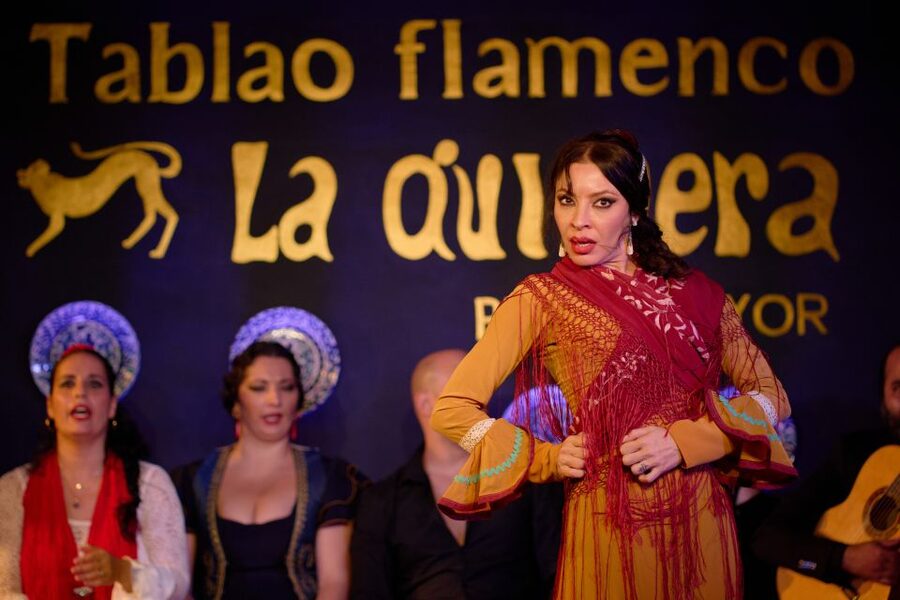 Madrid: Flamenco Show La Quimera with Drinks & Dinner Option - Drinks or dinner: which ticket makes sense?