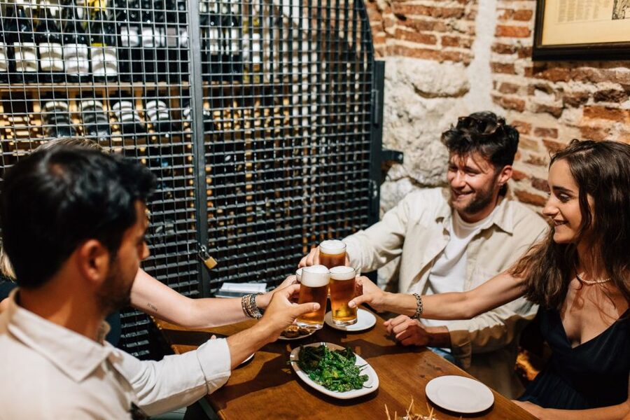 Madrid: Flamenco Show with Tapas and Wine Tour - Three tapas stops, then a tablao