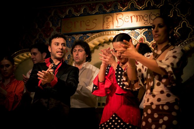Madrid: Flamenco Show with Tapas or Drink in Tablao Las Tablas - What happens at 7 pm