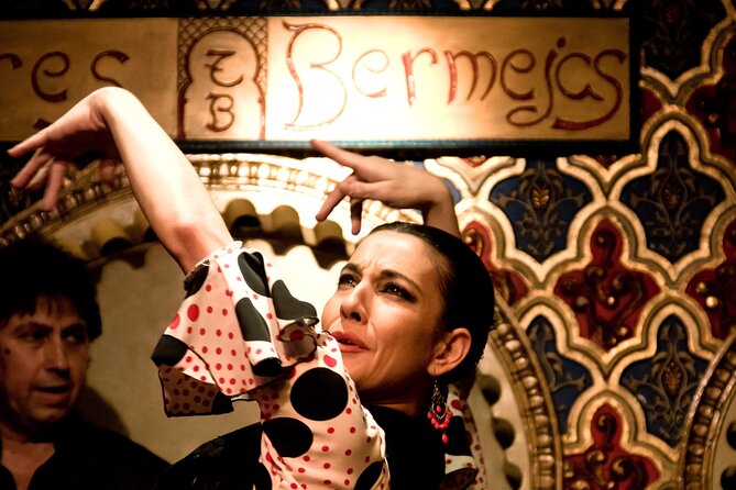 Madrid: Flamenco Show with Tapas or Drink in Tablao Las Tablas - How this compares with going directly to the venue
