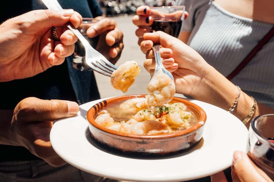 Madrid: Food Walking Tour with Drink and Local Guide - Spanish drinks that explain the local rhythm