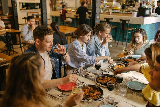Madrid Food Walking Tour with Tapas and Vermouth - Why this Madrid food walk works