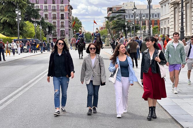 Madrid Full Day Tour with Prado Museum and Royal Palace - A useful Madrid overview in six hours