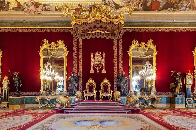 Madrid Full Day Tour with Prado Museum and Royal Palace - Madrid de los Austrias connects the sights