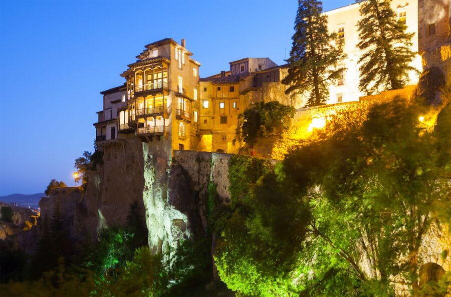 Madrid:Full Day Trip to Cuenca, Cathedral and Hanging Houses - The bus ride through Castilla-La Mancha
