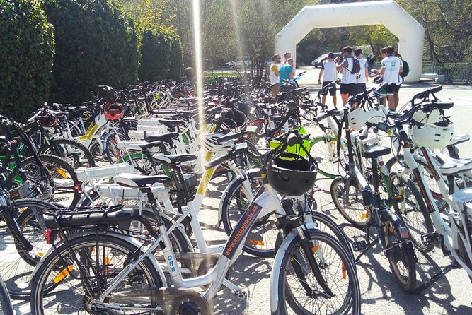 Madrid Fun and Sightseeing Bike Tour - The Royal Palace from the saddle