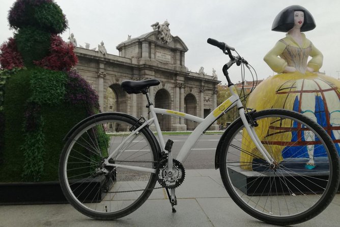 Madrid Fun and Sightseeing Bike Tour - Cibeles and Madrid’s grand boulevards