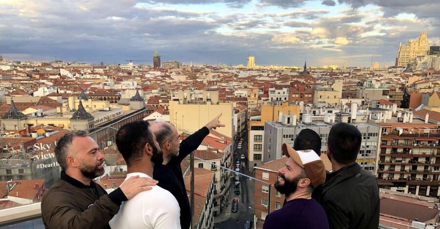 Madrid: Gran Vía Rooftops and Architecture Tour - Carrion Building and the many faces of Gran Vía