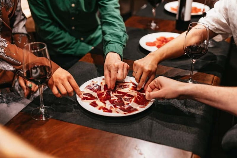 Madrid: Guided Tapas and Wine Tour with Terrace Visit - The rooftop finale: choose the 6:00 PM departure
