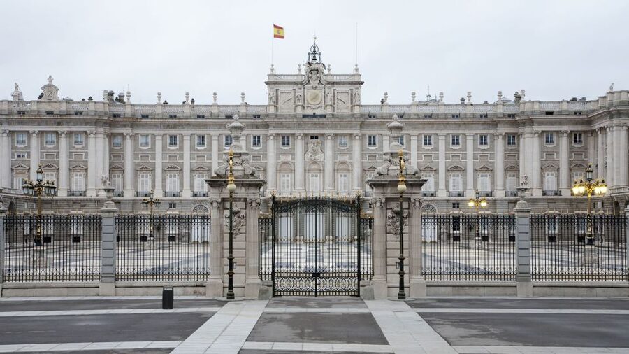 Madrid: Guided Tour of Prado Museum and Royal Palace - The Stradivari instruments are an unexpected highlight