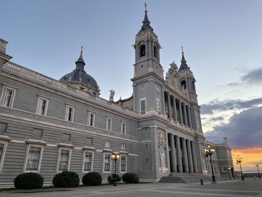 Madrid: Guided Tour of Prado Museum and Royal Palace - What the $74 price really covers
