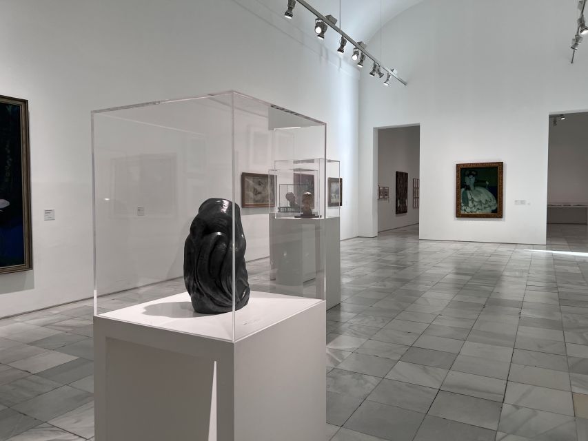 Madrid: Guided Tour of Reina Sofía Museum with Entry Ticket - Picasso’s Guernica and the Emotional Center