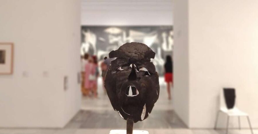 Madrid: Guided Tour of Reina Sofía Museum with Entry Ticket - Meeting at the Main Gate of the Reina Sofía