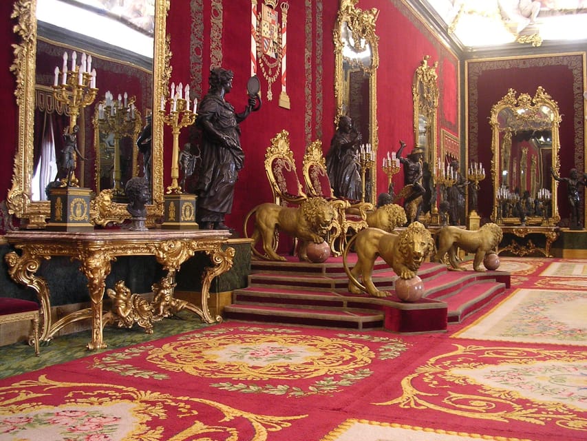 Madrid: Guided Tour of the Royal Palace with Fast Access - What the headphones add