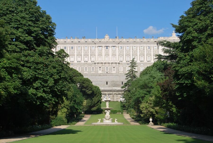 Madrid: Guided Visit to the Royal Palace - The great banqueting hall
