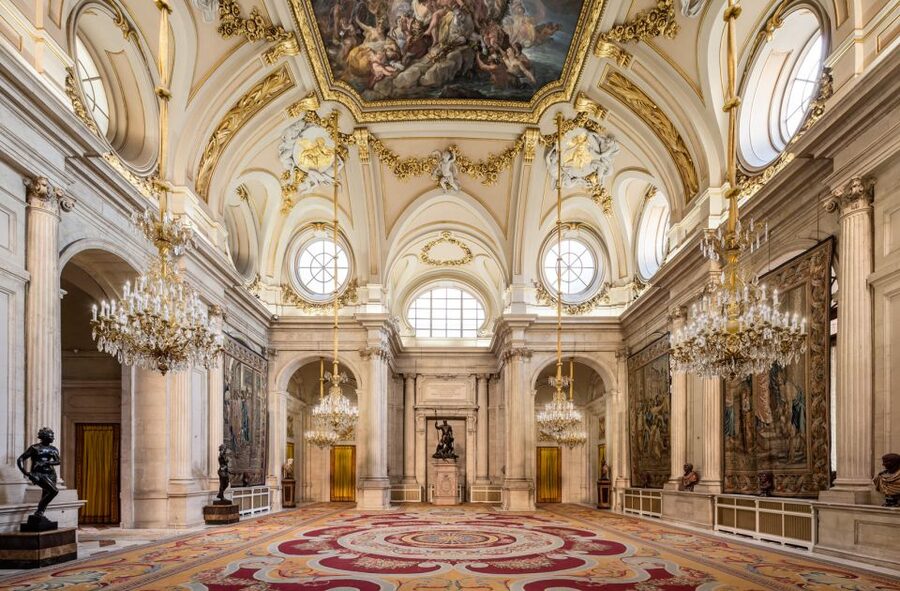 Madrid: Guided Visit to the Royal Palace - The throne room and Tiepolo’s ceiling