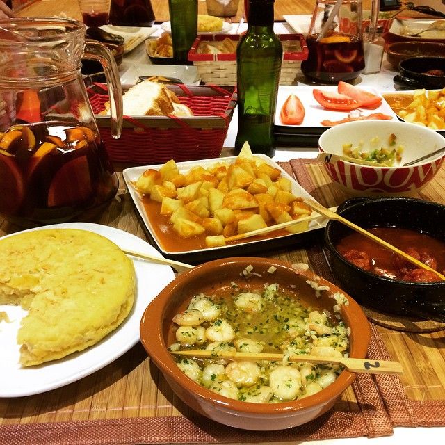 Madrid: Half-Day Spanish Cooking Class - What actually happens at the cooking station