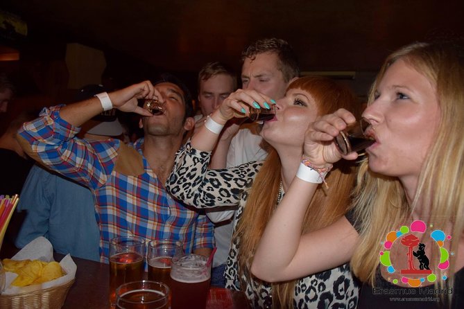 Madrid Halloween Pubcrawl – Open Bar, Shots & VIP Club Entry - Enbabia Bar keeps the group moving