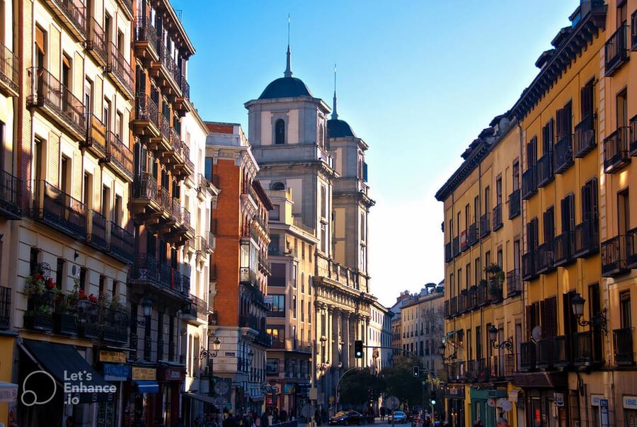 Madrid: Hidden Gems and Secrets Small Group Walking Tour - Comfort, access, and practical preparation