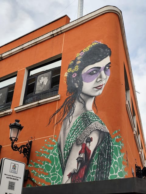 Madrid: Hidden Street Art Tour - What the guide adds to the experience