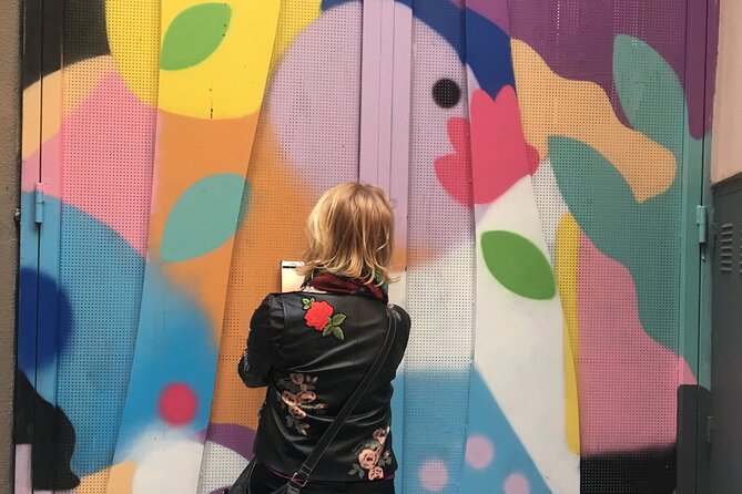 Madrid: Hidden Street Art Tour - Calle de Argumosa and the first street-level clues