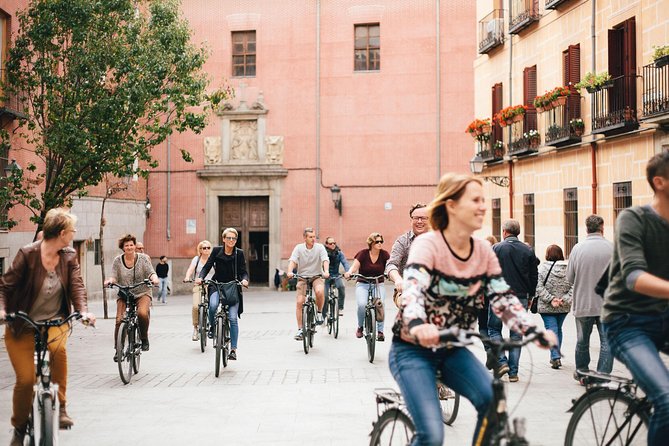 Madrid Highlights by Bike - The longer pause in Retiro Park