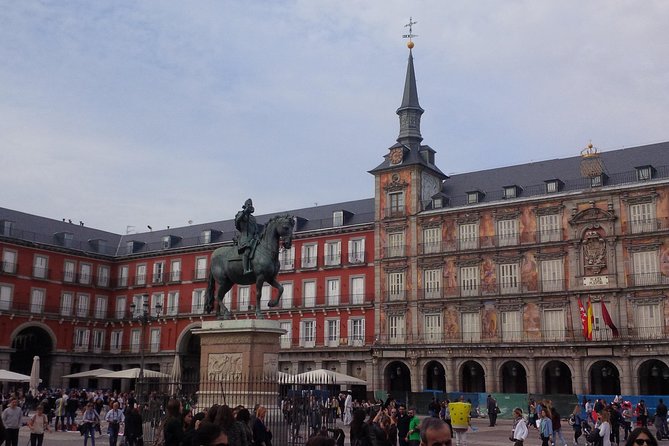 Madrid Highlights Private Walking Tour - Cibeles Fountain and Madrid’s civic landmarks