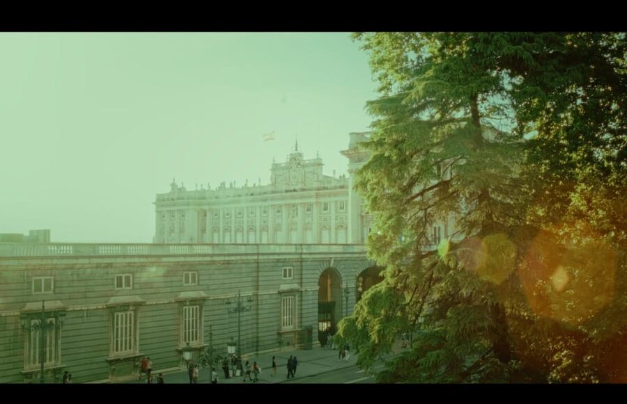 Madrid Highlights: Tuk-Tuk Tour w/pick up (2 hours) - The essential points