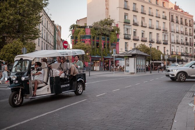 Madrid Historical Tour with Local Guide in Eco Tuk Tuk Private - From the market to San Francisco el Grande