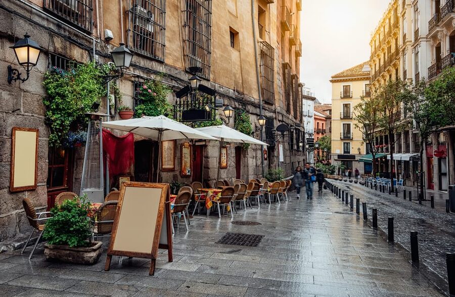 Madrid: History, Bites & Sips – An Intimate Tour Since 2018 - Plaza de la Villa and Madrid’s older village