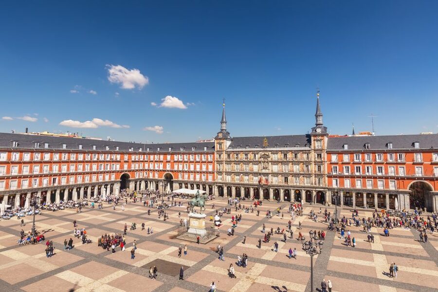 Madrid: History, Bites & Sips – An Intimate Tour Since 2018 - Almudena Cathedral and the royal approach