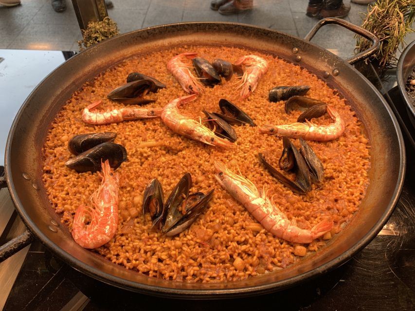 Madrid: History of Tapas Walking Tour and Tasting - The right pace for a 2.5-hour food walk
