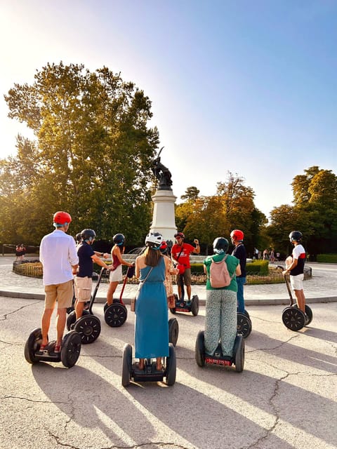 Madrid: Iconic Retiro Park Segway Tour - Cecilio Rodríguez Gardens and their peacocks