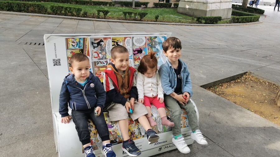 Madrid: Kids and Family Sightseeing Tour - A family tour that turns Madrid into a game