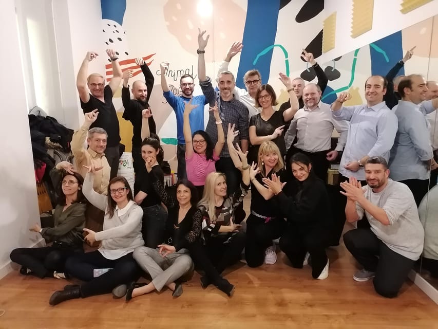 Madrid: Latin Dance & Salsa Class Experience - What happens during the 1 to 1.5-hour class