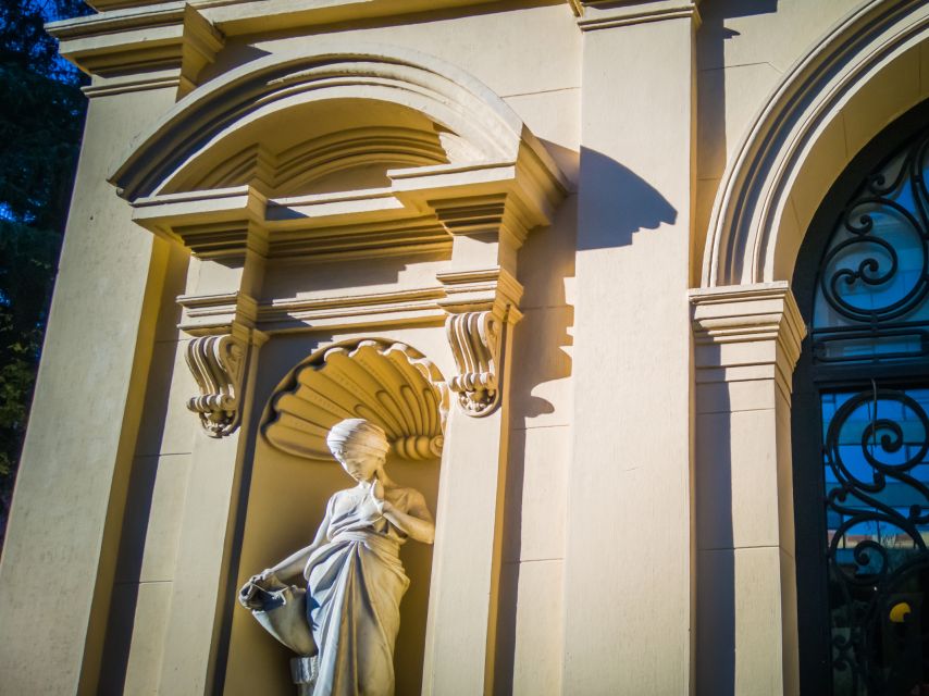 Madrid: Lázaro Galdiano Museum Entry Ticket with Audio Tour - How the self-guided visit works