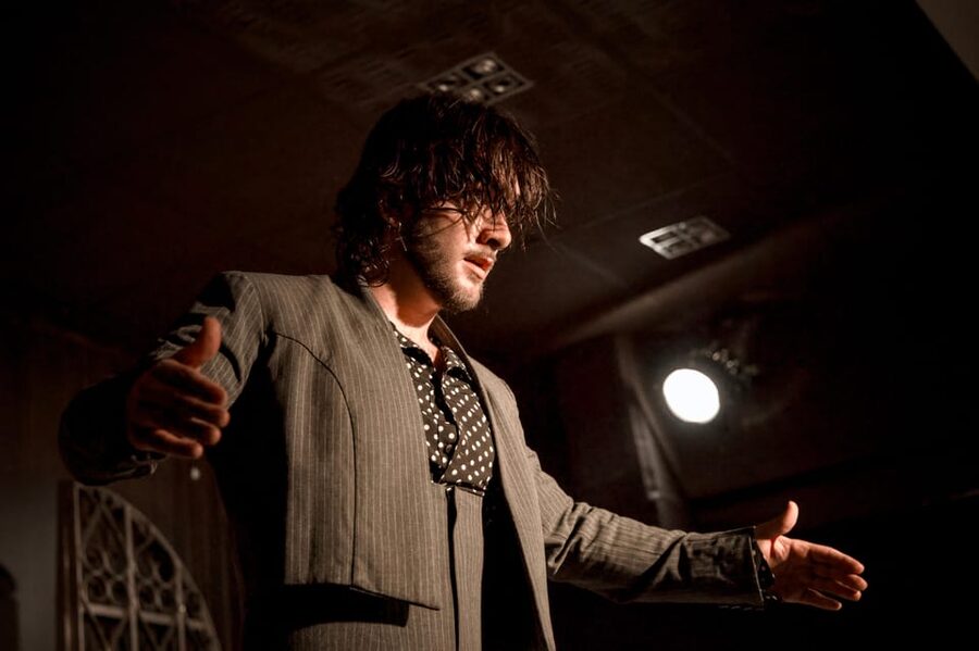Madrid: Local Flamenco Show at El Cortijo - Food, drinks, and the bar atmosphere