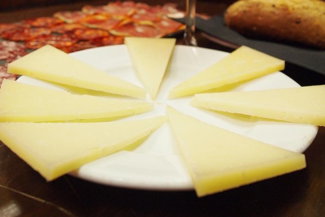 Madrid Local's Wine and Tapas Lunch Tour with a side of History - The route back to Plaza Mayor
