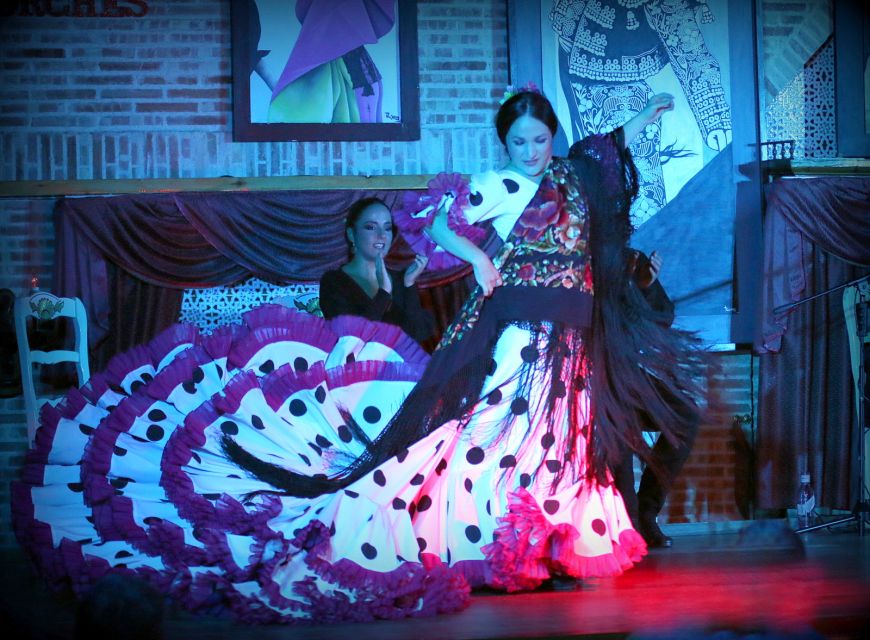 Madrid: Los Porches Flamenco Show with Tapas and Wine Ticket - Key points to know before you book
