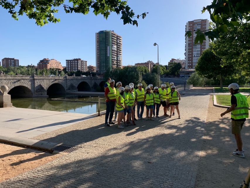 Madrid: Madrid Rio Park Segway Private Tour - Following the Manzanares through Madrid Rio