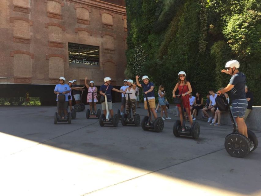 Madrid: Madrid Rio Park Segway Private Tour - Historic bridges with stories to tell