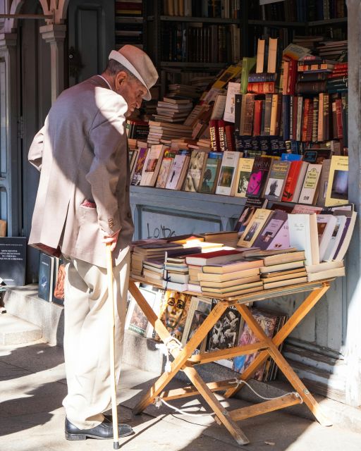 Madrid: Old Town, Poets District, and Royal Palace Tour - Calle del Codo and Plaza de la Villa