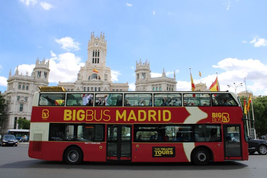 Madrid: Open-Top Big Bus Sightseeing Tour with Live Guide - A quick orientation to Madrid from the upper deck