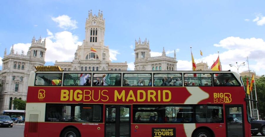 Madrid: Open-Top Big Bus Sightseeing Tour with Live Guide - Along the Paseo del Prado: museums, fountains, and grand avenues