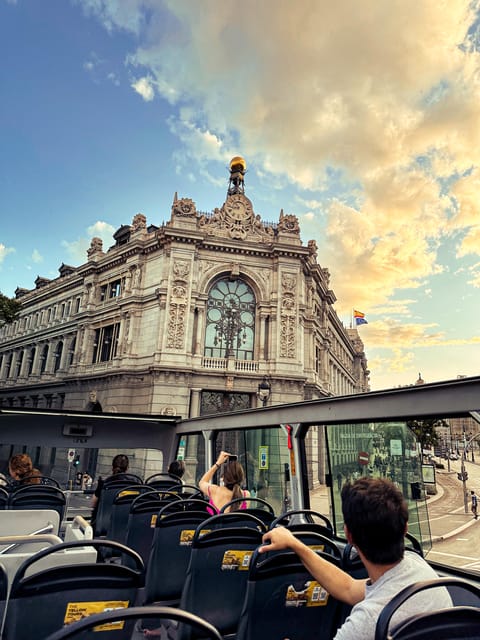 Madrid: Panoramic Open-Top Bus Day or Night Tour with Guide - Choosing day or night