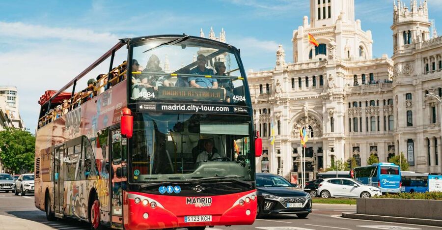 Madrid: Panoramic Route City Tour - Route 1: Prado, royal Madrid, and the old city