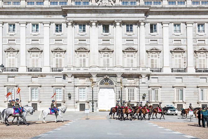 Madrid Panoramic Sightseeing Guided Tour - The coach ride to Madrid’s royal sights