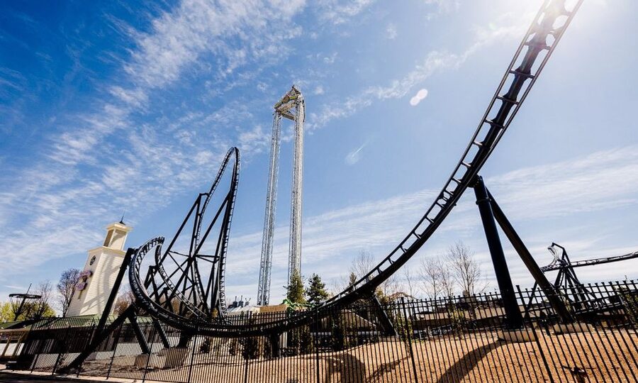 Madrid: Parque Warner Ticket and Roundtrip Transportation - Key points before you book