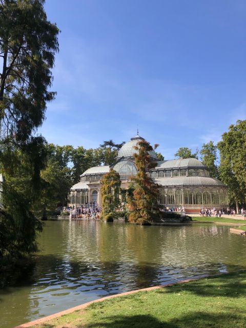 Madrid: Prado Avenue and Retiro Park Guided Walking Tour - Why this route makes sense in Madrid
