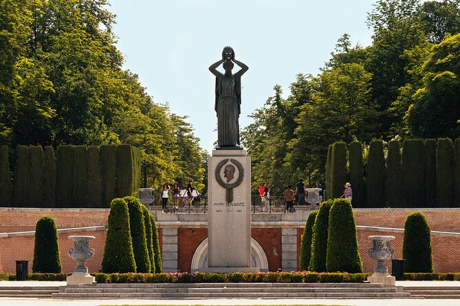 Madrid Prado Museum PRIVATE TOUR with Ticket & Guide Included - What the guides add to the experience